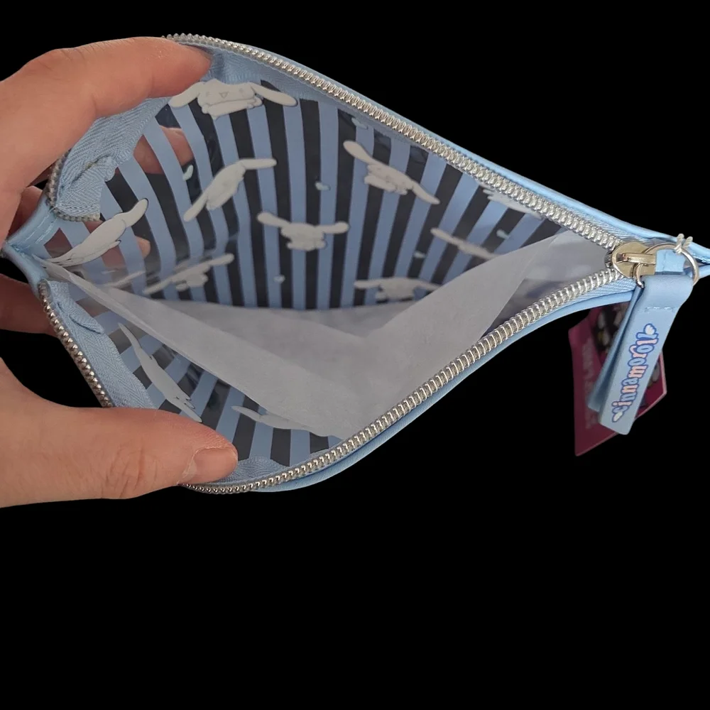 NWT Cute Striped Cinnamoroll Pouch